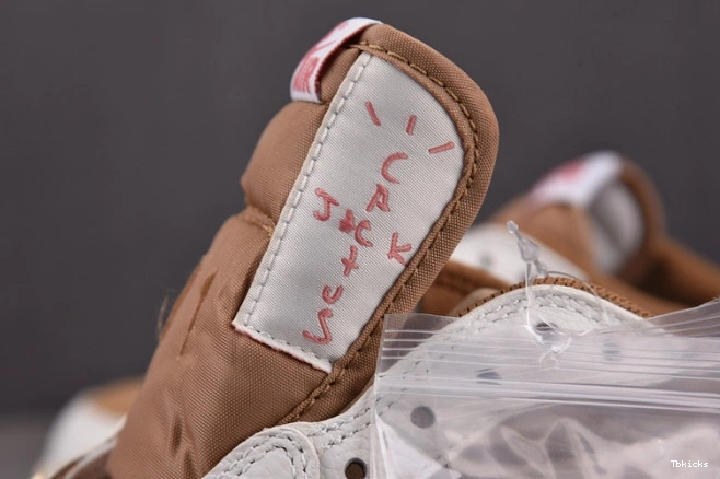 Cheap TBK Travis OG DM7866-106 x Scott AJ 1 Low SP 0816